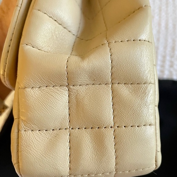 ❌❌SOLD❌❌CHANEL Beige Vintage Choco Bar Small Flap Bag Silver Full Set - Picture 14 of 16